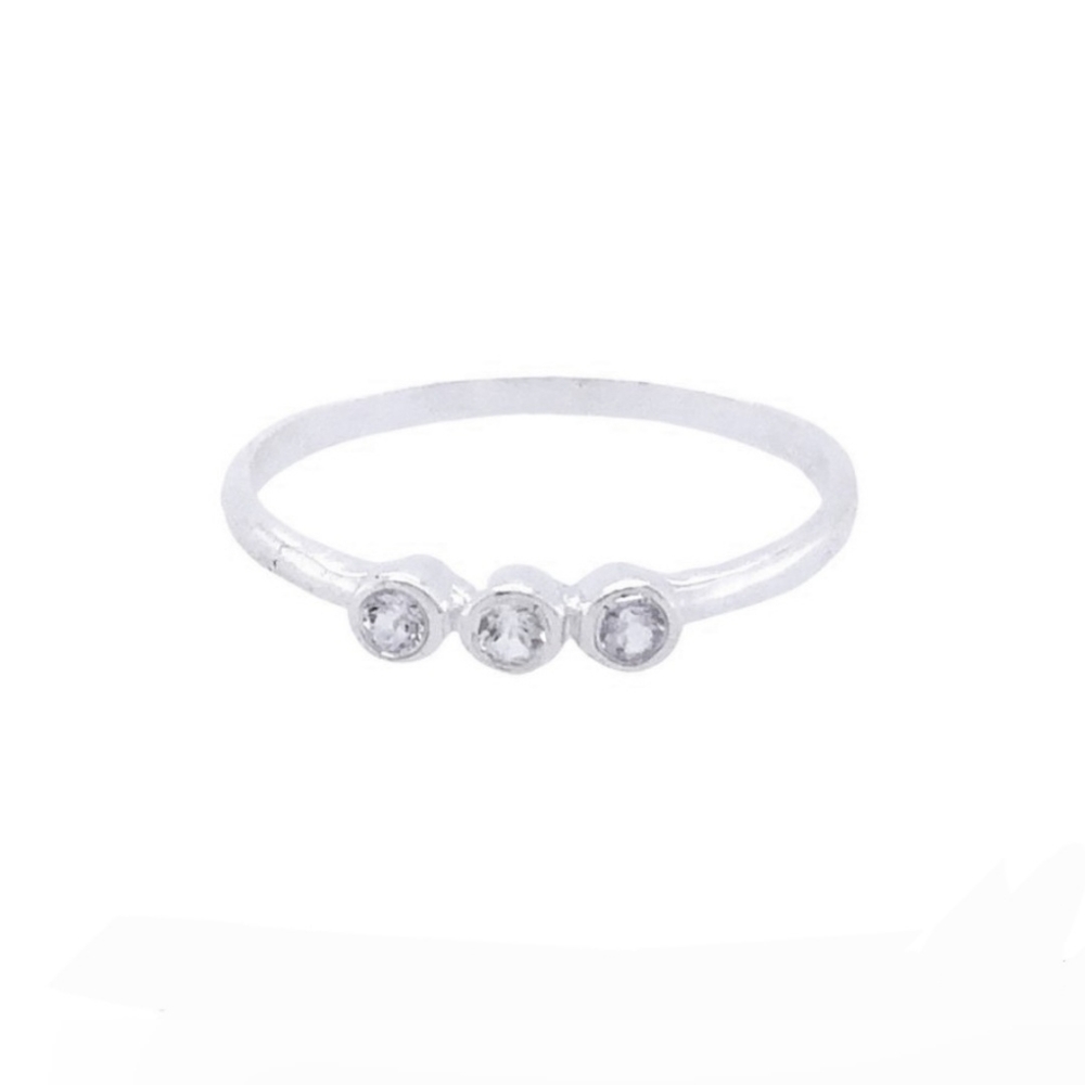 🥰 DAINTY & CLASSY RING